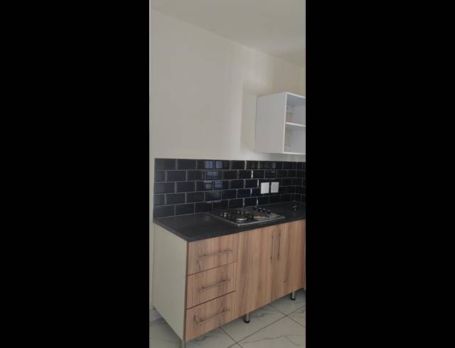1 BEDROOM PROPERTY TO RENT IN DOBSONVILLE